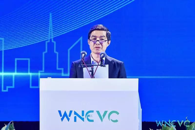 这是首届世界新能源汽车大会上,不得不说的话题